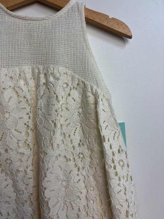 Spitzenkleid • 116 • zara