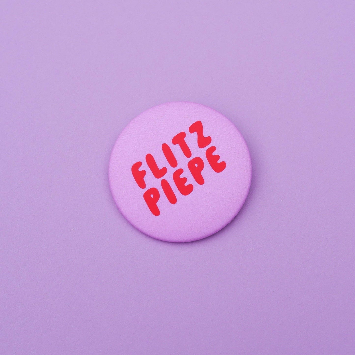 BUTTON • FLITZPIEPE • FLIEDER ROT