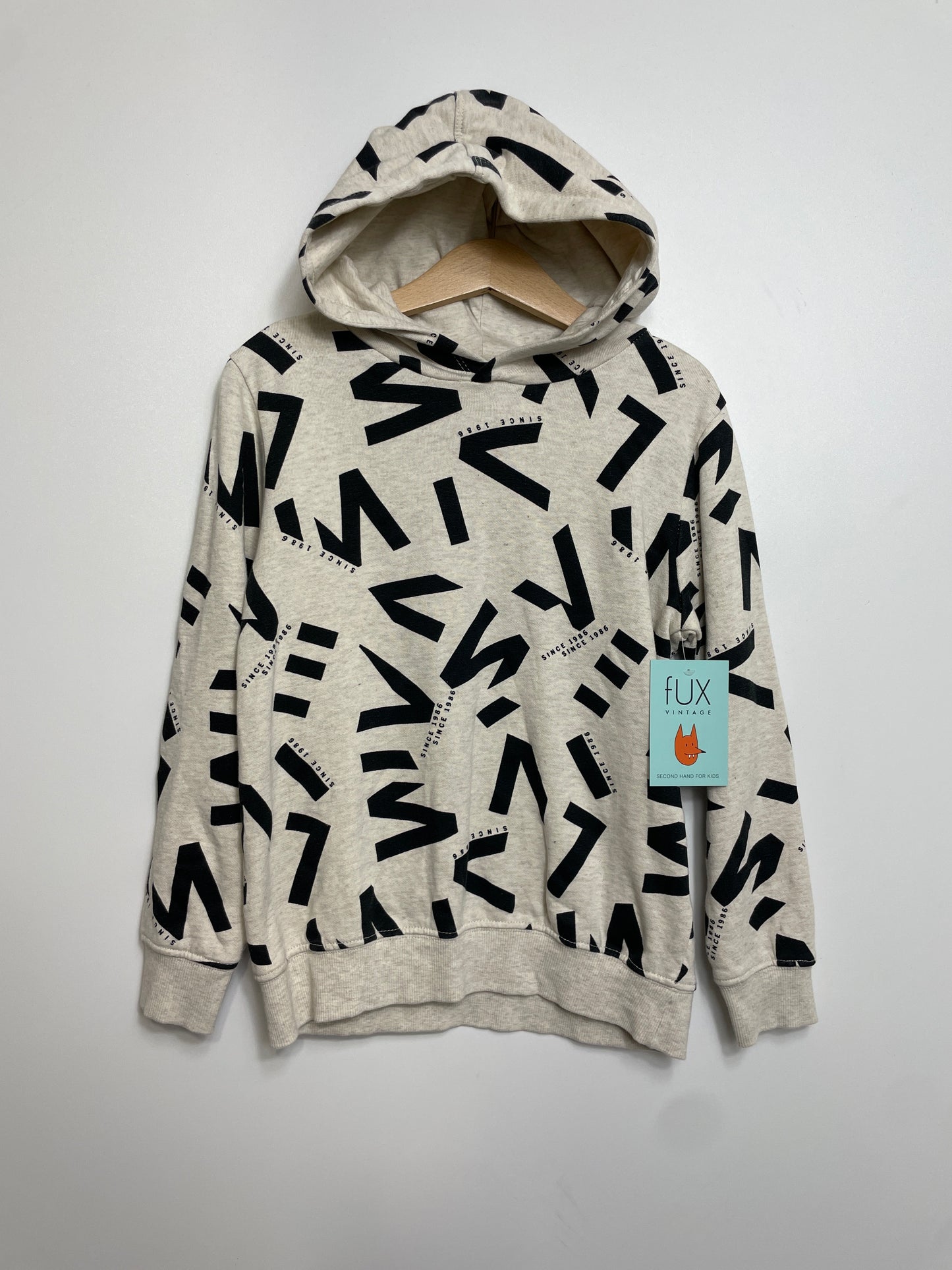Hoodie • 122 • name it