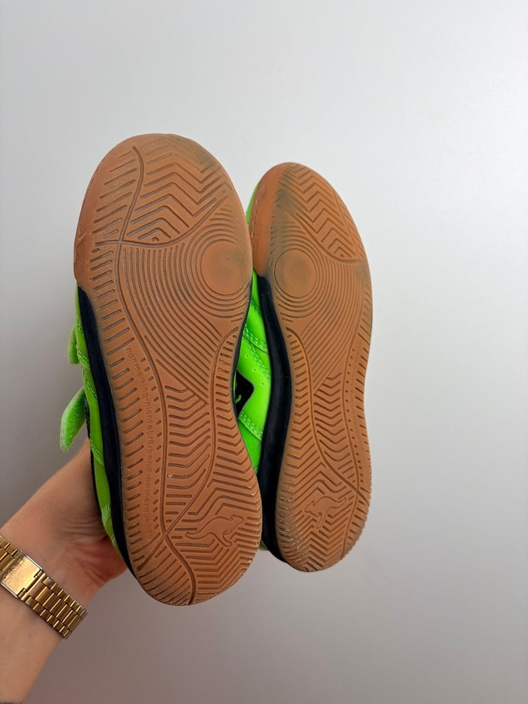 HALLEN FUßBALLSCHUHE • Schuh 30 • KANGAROOS
