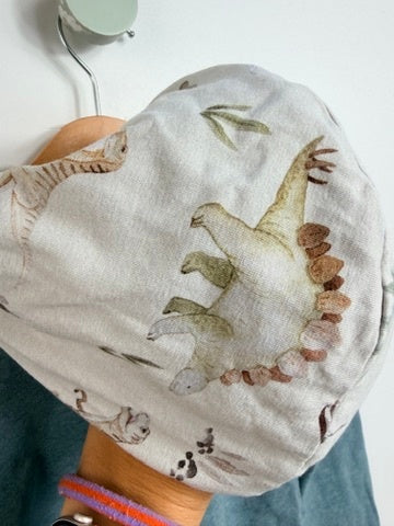 HOODIE MIT DINOS • 98 • LIVI BERLIN