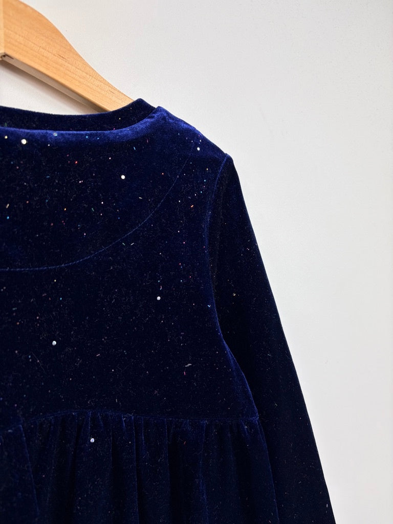 VELOURKLEID MIT BUNTEM GLITZER • 116 • TOPO