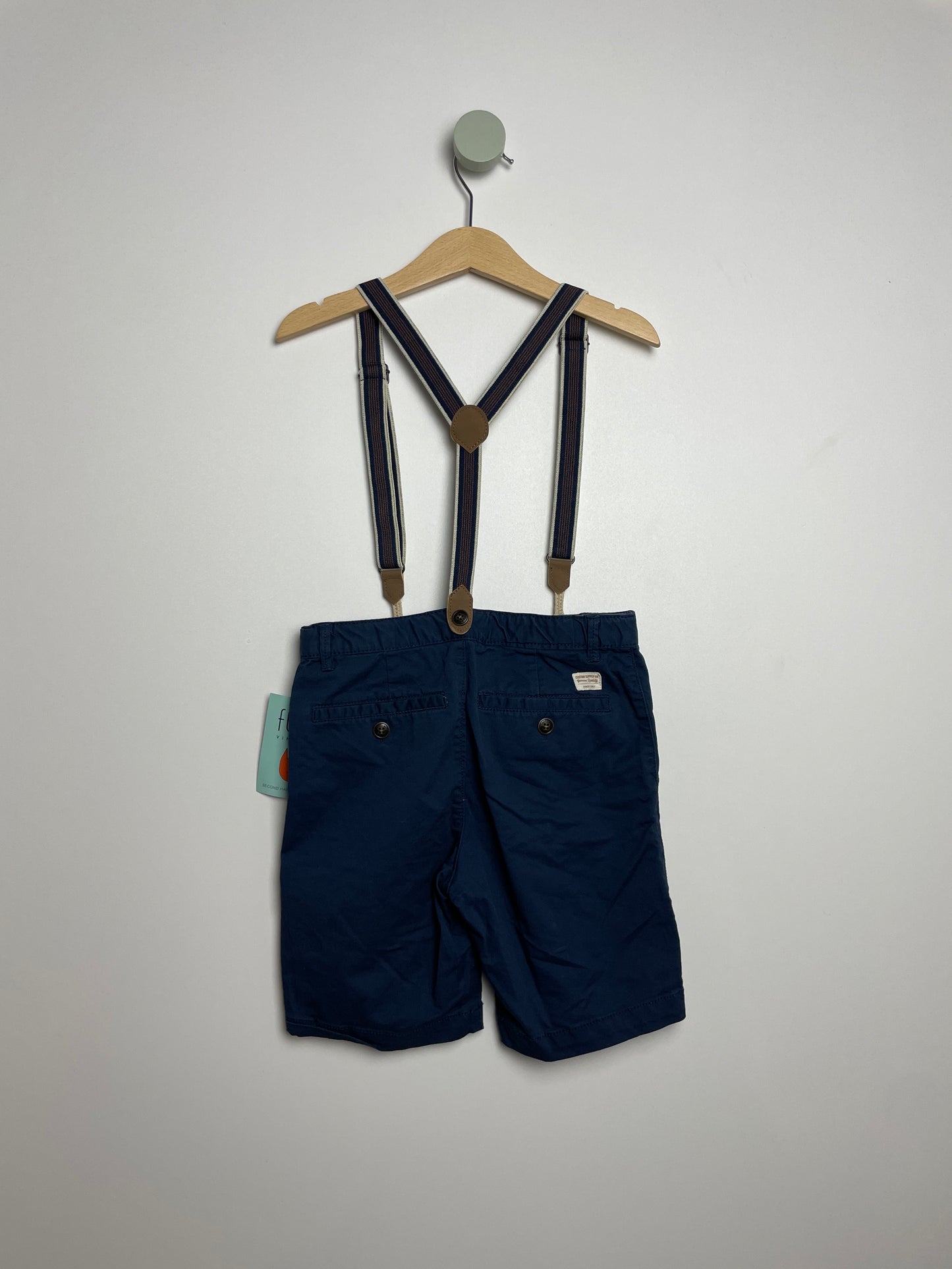 Chino Shorts mit Hosenträgern • 116 • h&m