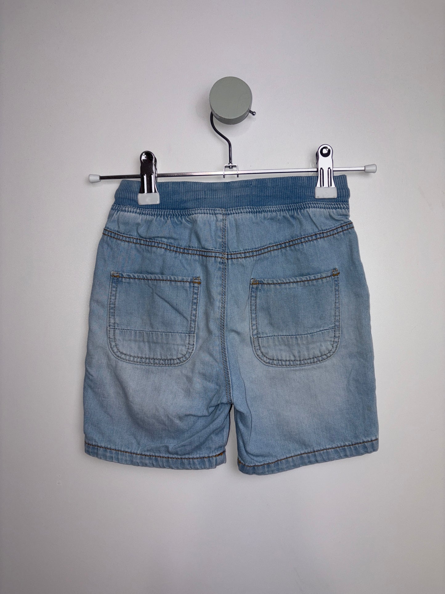 JEANSSHORTS • 92 • ZARA