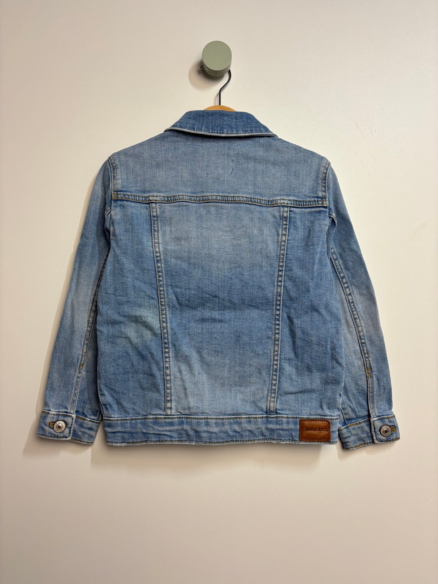 Jeansjacke • 122 • zara