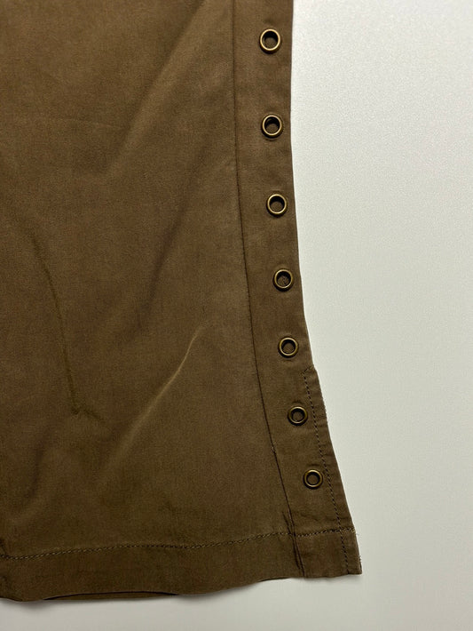 Hose mit Nieten • 122 • long live the queen