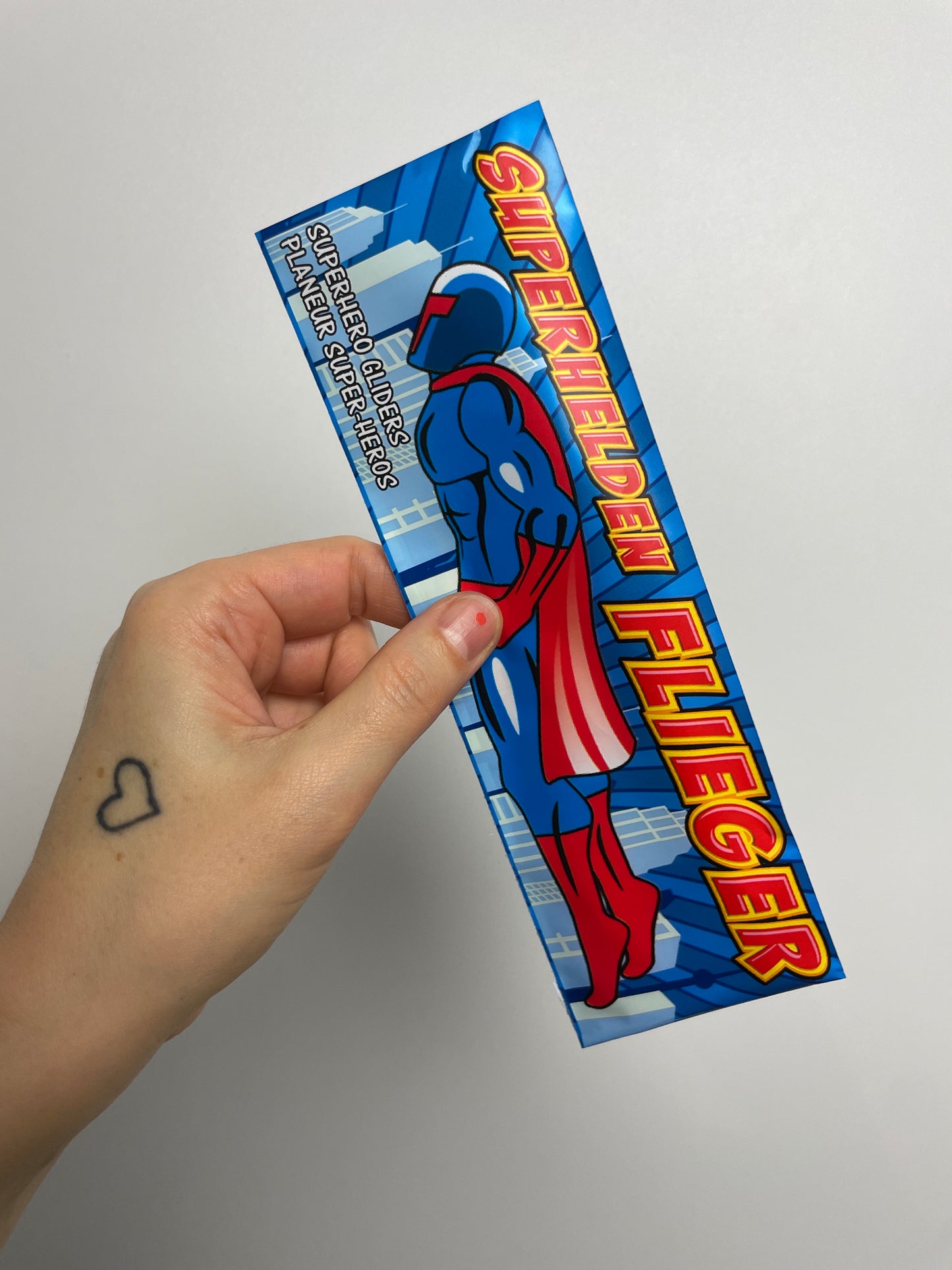 SUPERHELDEN STYROPORFLIEGER