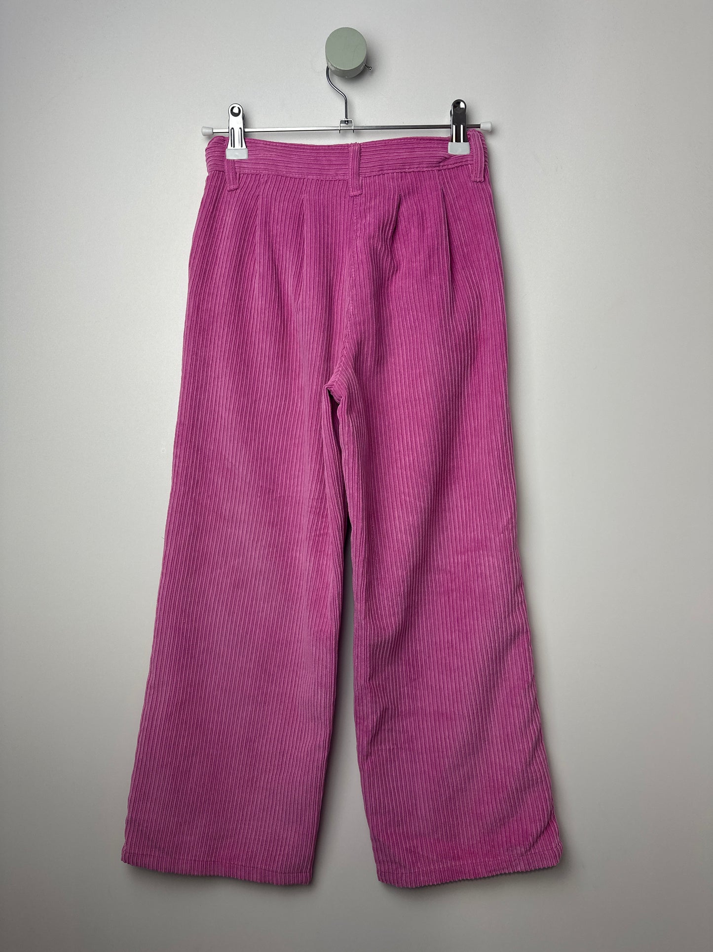 HOSE • 128 • JONAS NIELSEN