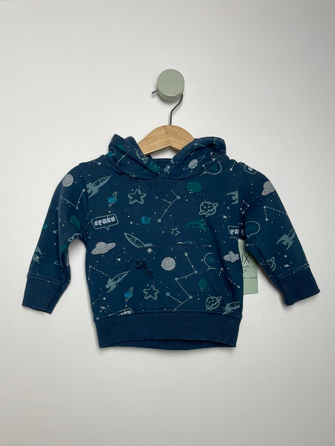 Hoodie Space • 68 • minoti