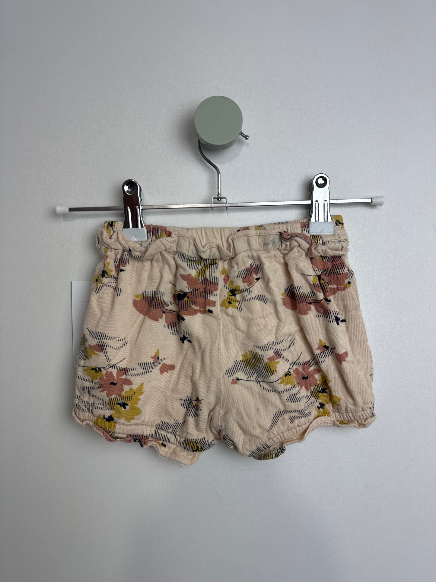 SHORTS • 74 • NOA NOA