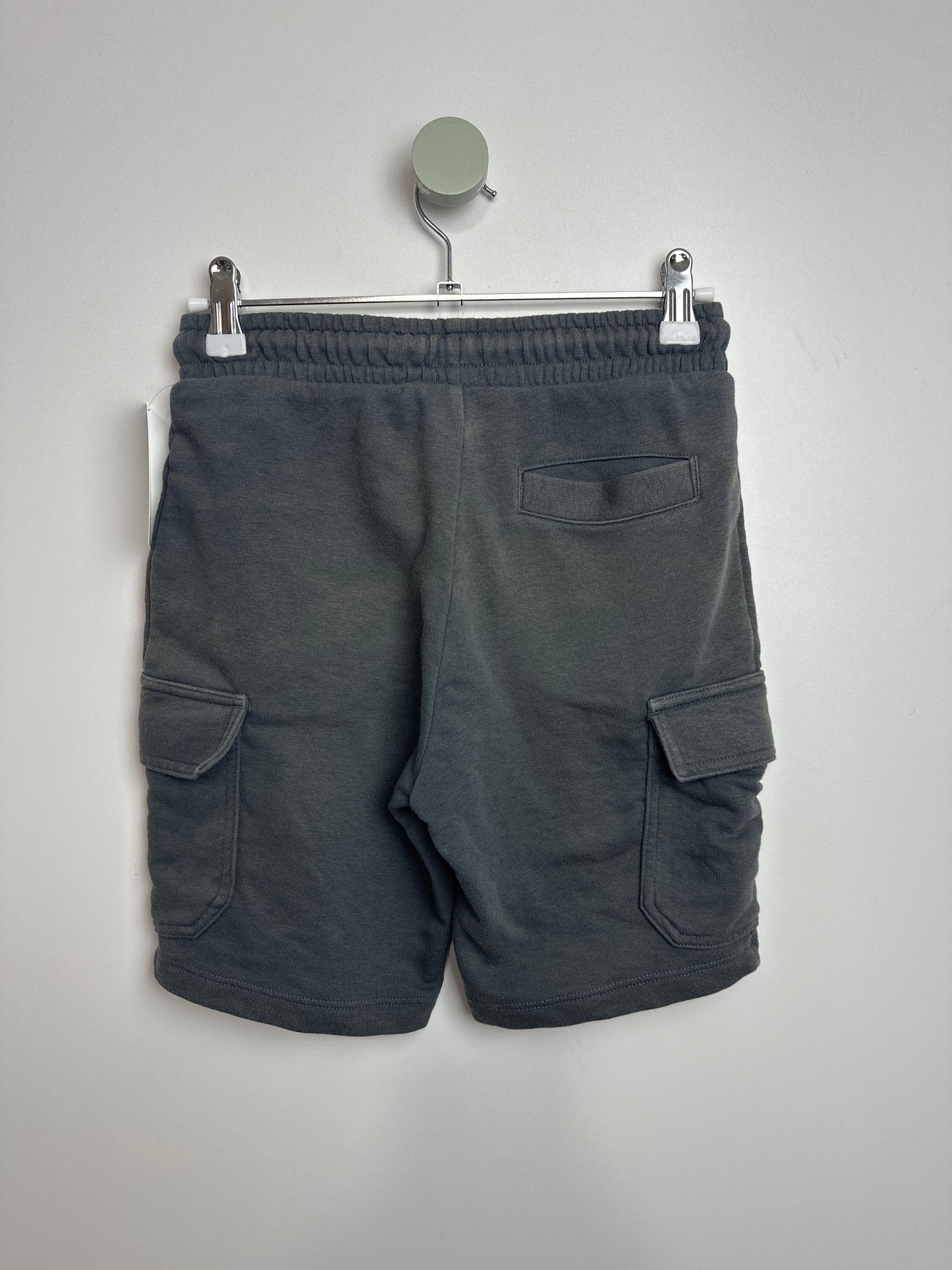 SWEATSHORTS • 134 • YIGGA