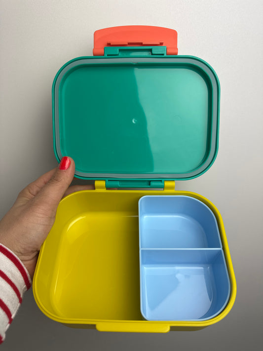 BROTDOSE MIT HERAUSNEHMBAREM EINSATZ • GRÜN OCKER HELLBLAU