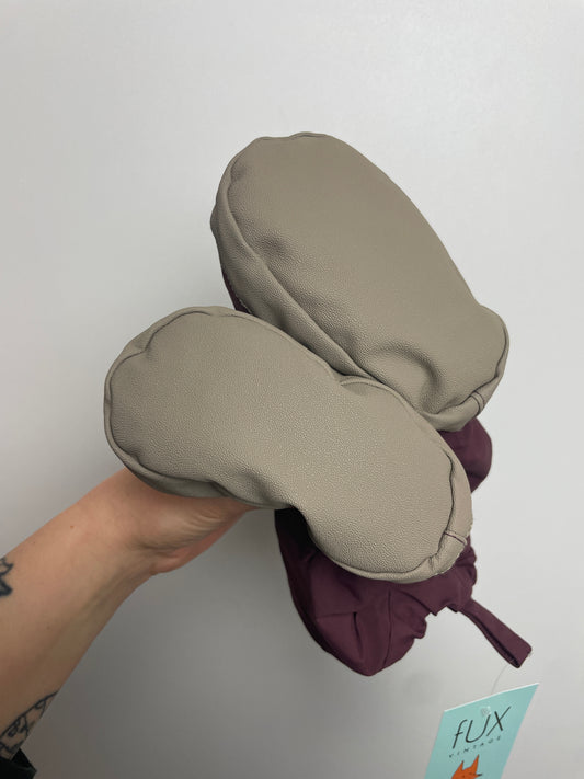 Baby Booties • 80 • wheat