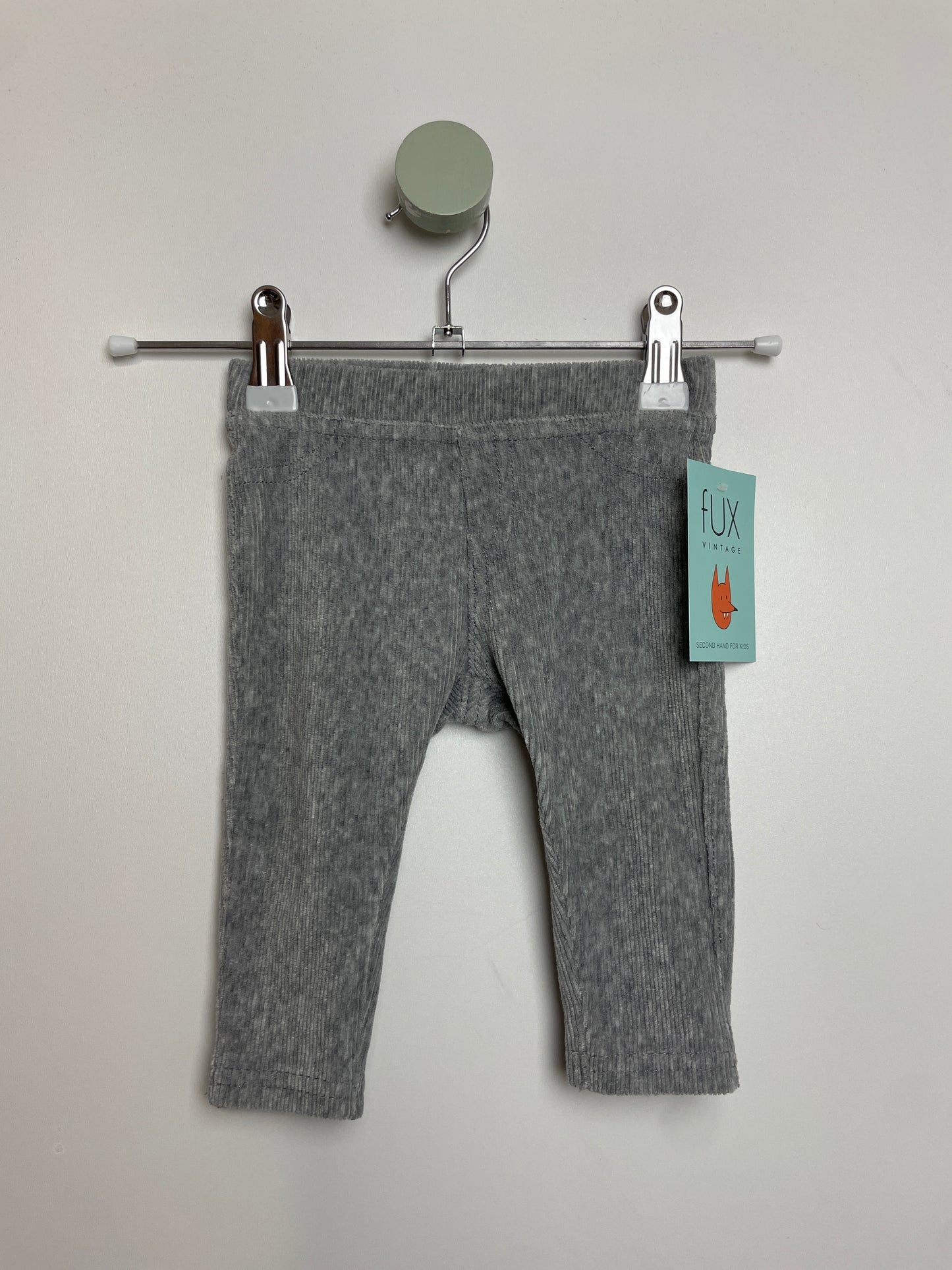 Nicki Hose • 62 • zara