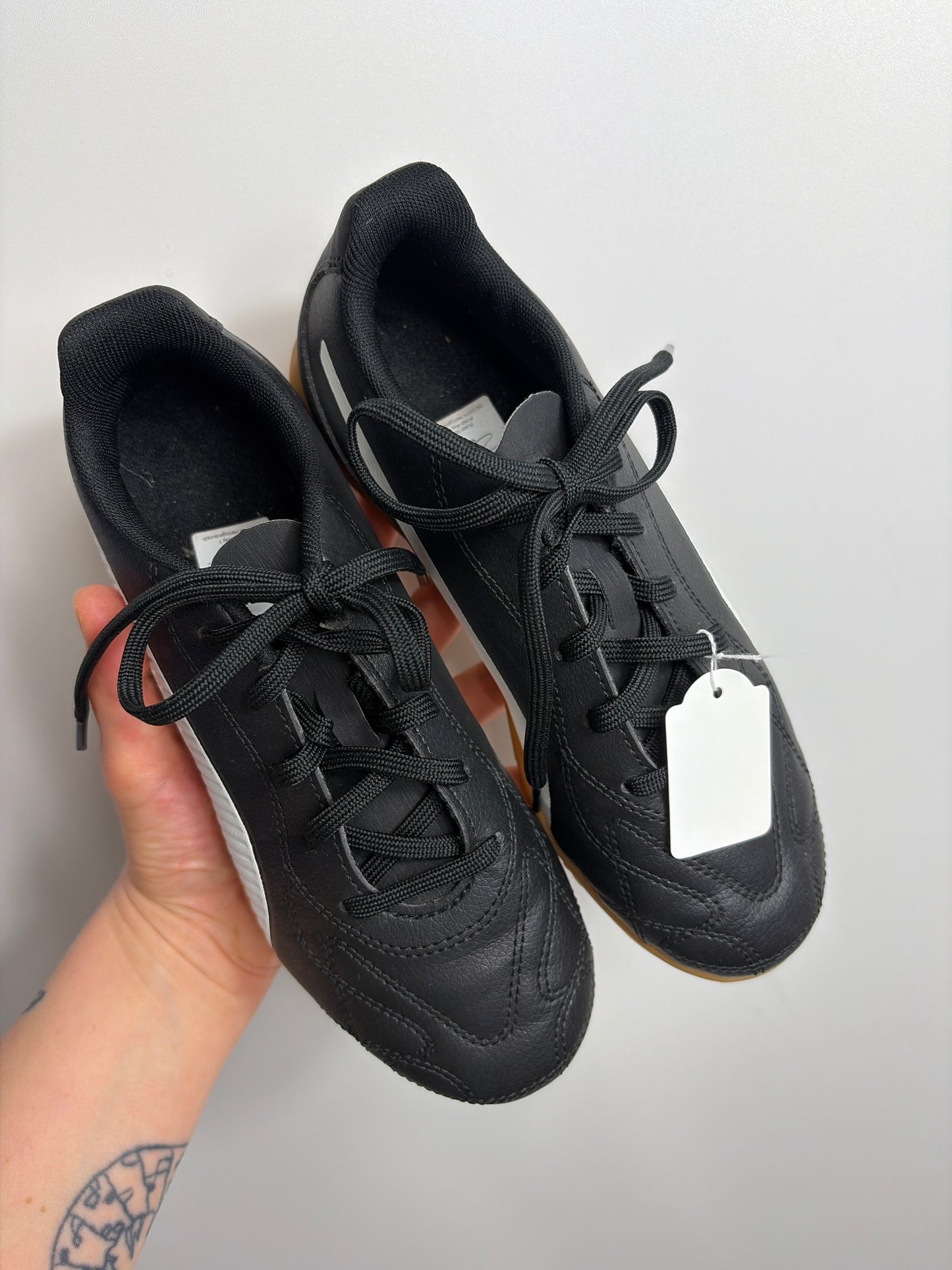 FUßBALLSCHUHE HALLE • Schuh 35,5 • PUMA