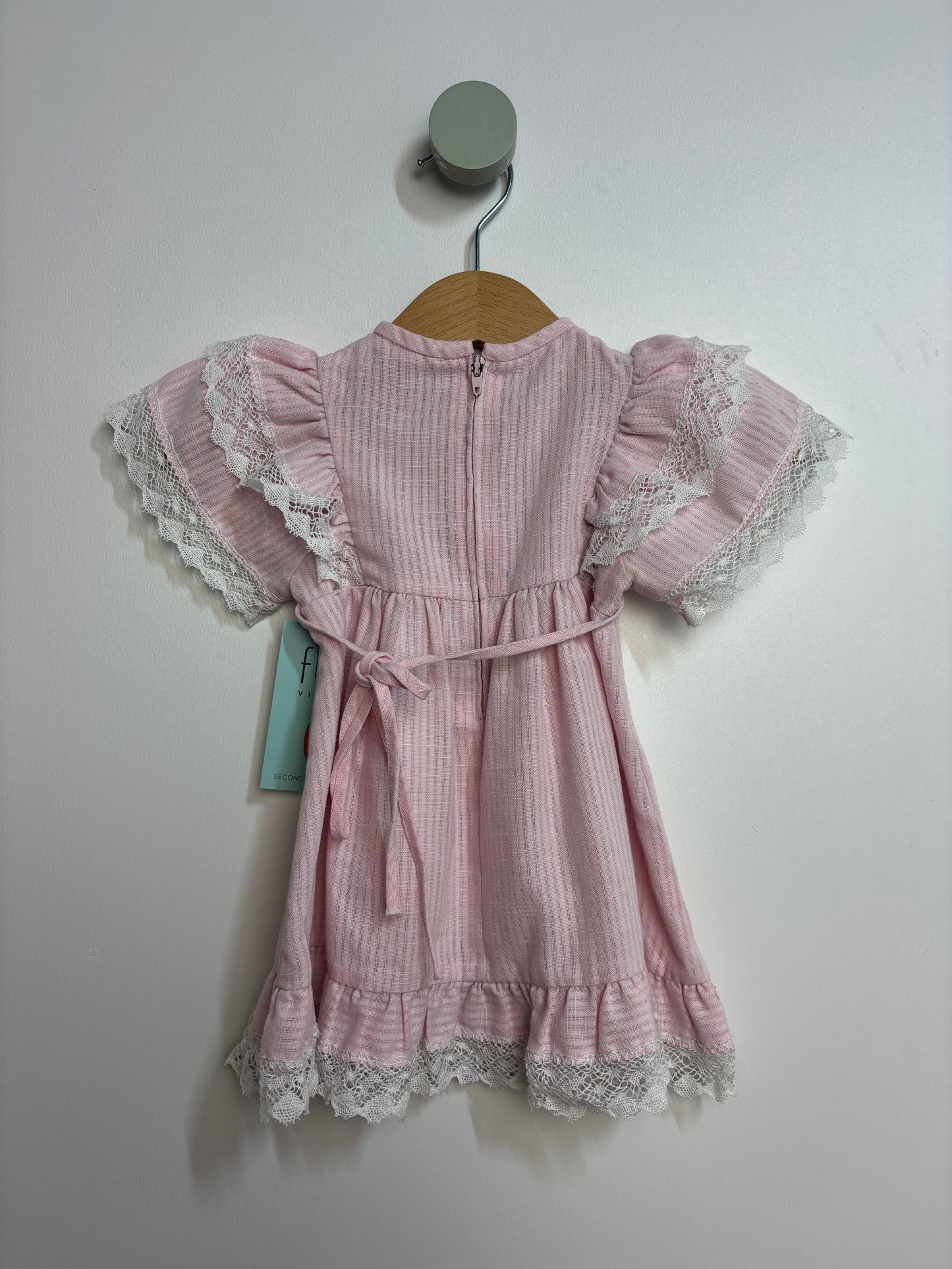 Kleid mit Spitze • 68 • true vintage