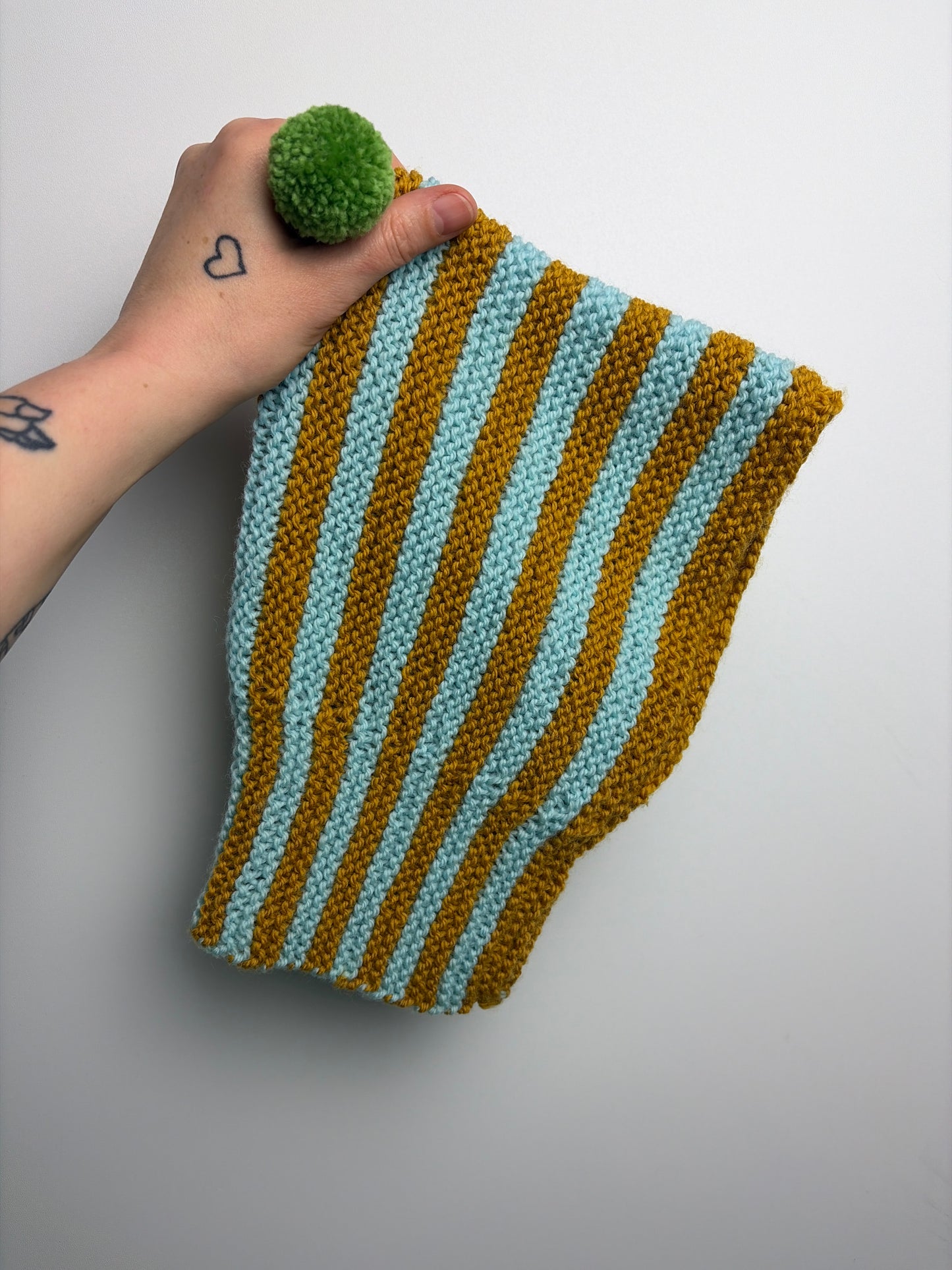 Schlupfmütze • Stripes &  Bommel  • handmade by fUXvintage