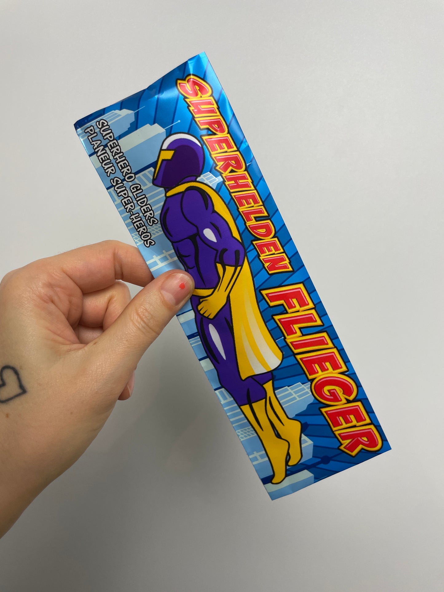 SUPERHELDEN STYROPORFLIEGER