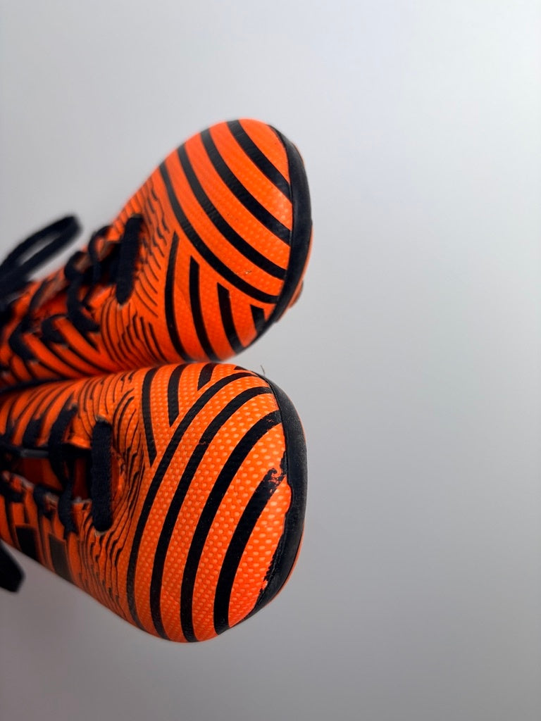 FUßBALLSCHUHE • Schuh 31 • ADIDAS