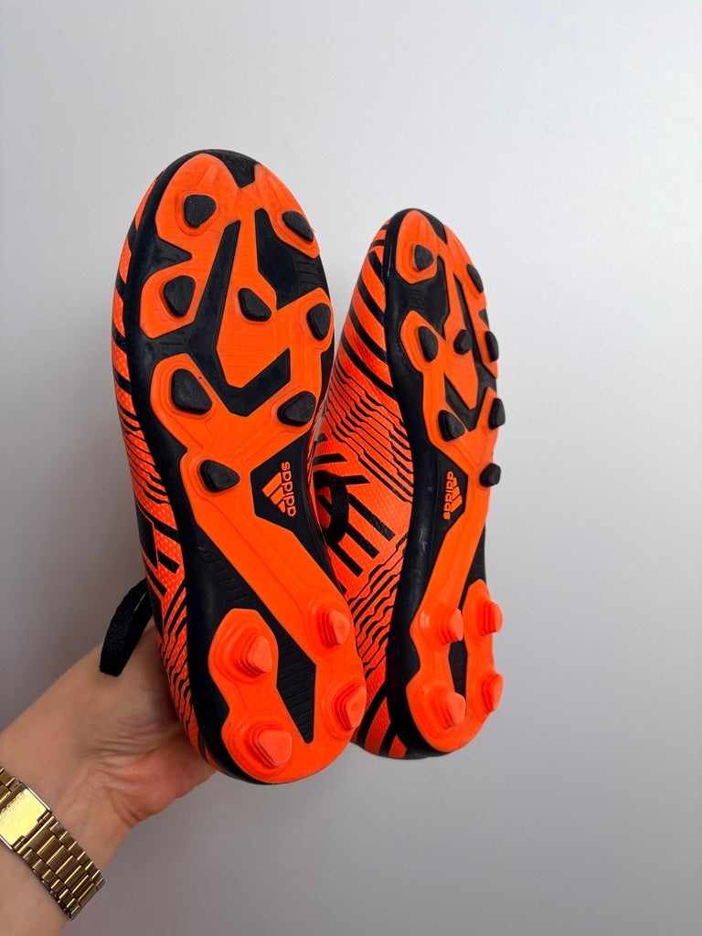 FUßBALLSCHUHE • Schuh 31 • ADIDAS