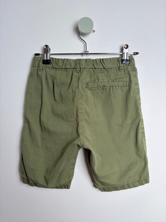 CHINO SHORTS • 128 • H&M