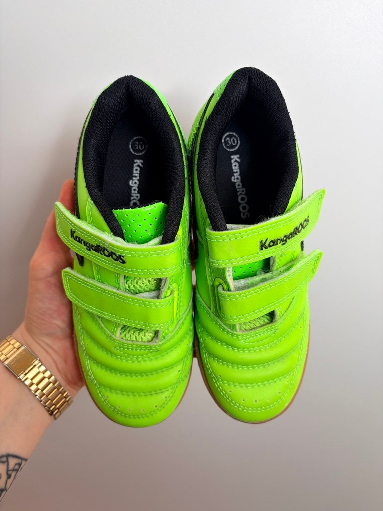 HALLEN FUßBALLSCHUHE • Schuh 30 • KANGAROOS