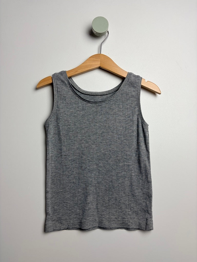 TANK TOP • 92 •