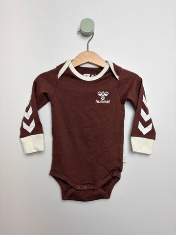 BODY • 80 • HUMMEL