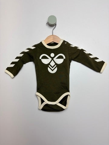 BODY • 56 • HUMMEL