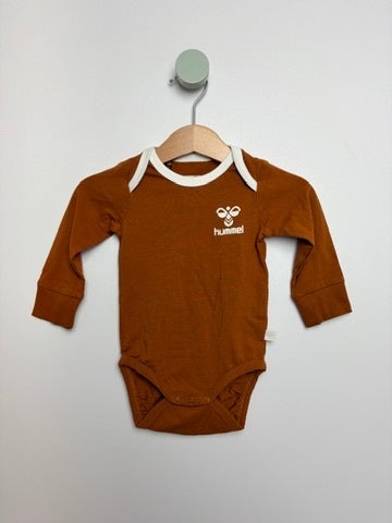 BODY • 62 • HUMMEL