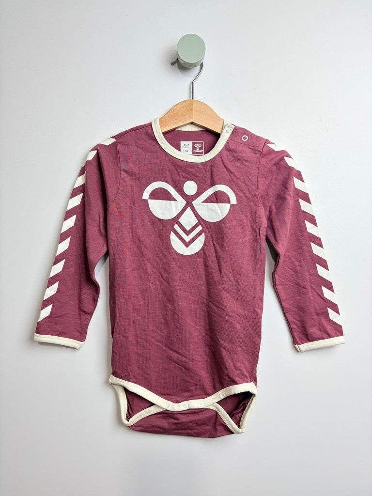 BODY • 98 • HUMMEL