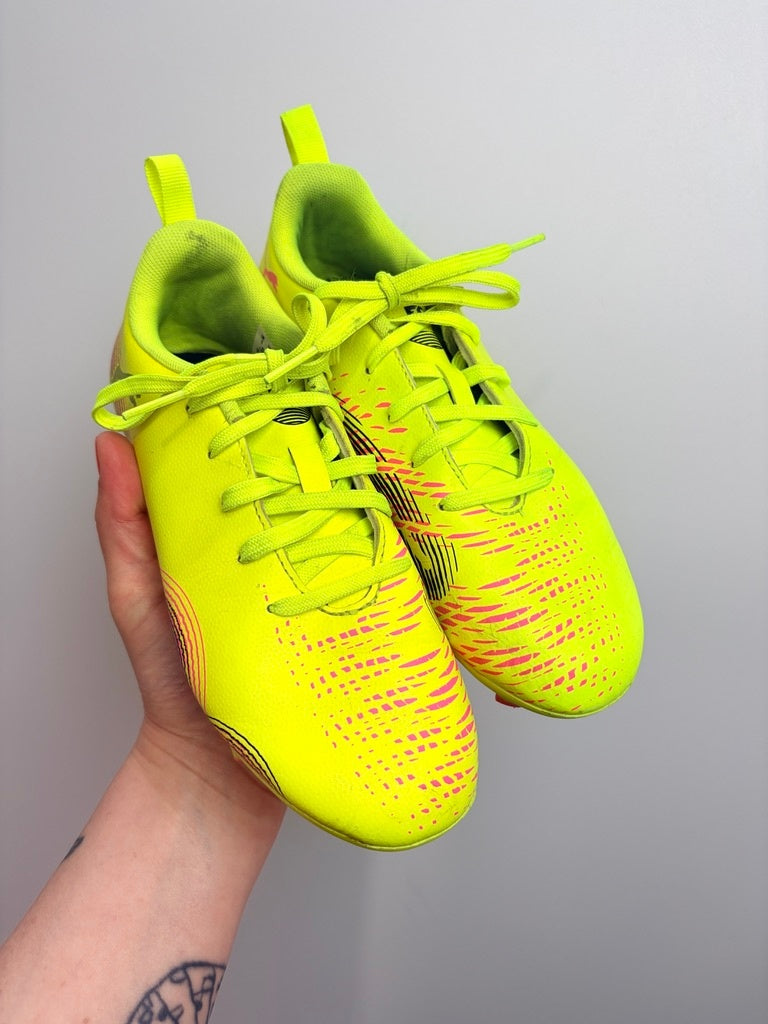 STOLLEN FUßBALLSCHUHE • Schuh 33 • Puma