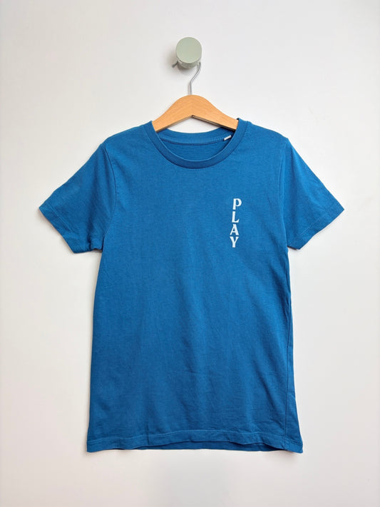 T-SHIRT • 122 • PLAYGROUND