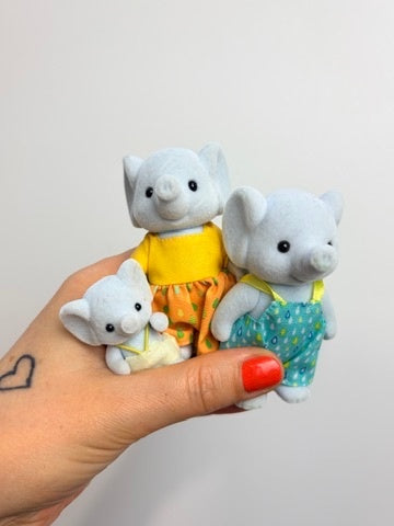 ELEFANTEN FAMILIE • SYLVANIAN FAMILIES