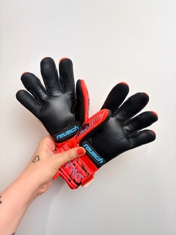TORWARTHANDSCHUHE • REUSCH