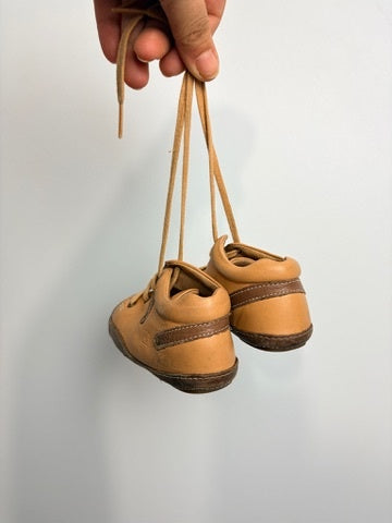 SCHNÜRSCHUHE • Schuh 21 • ELEFANTEN