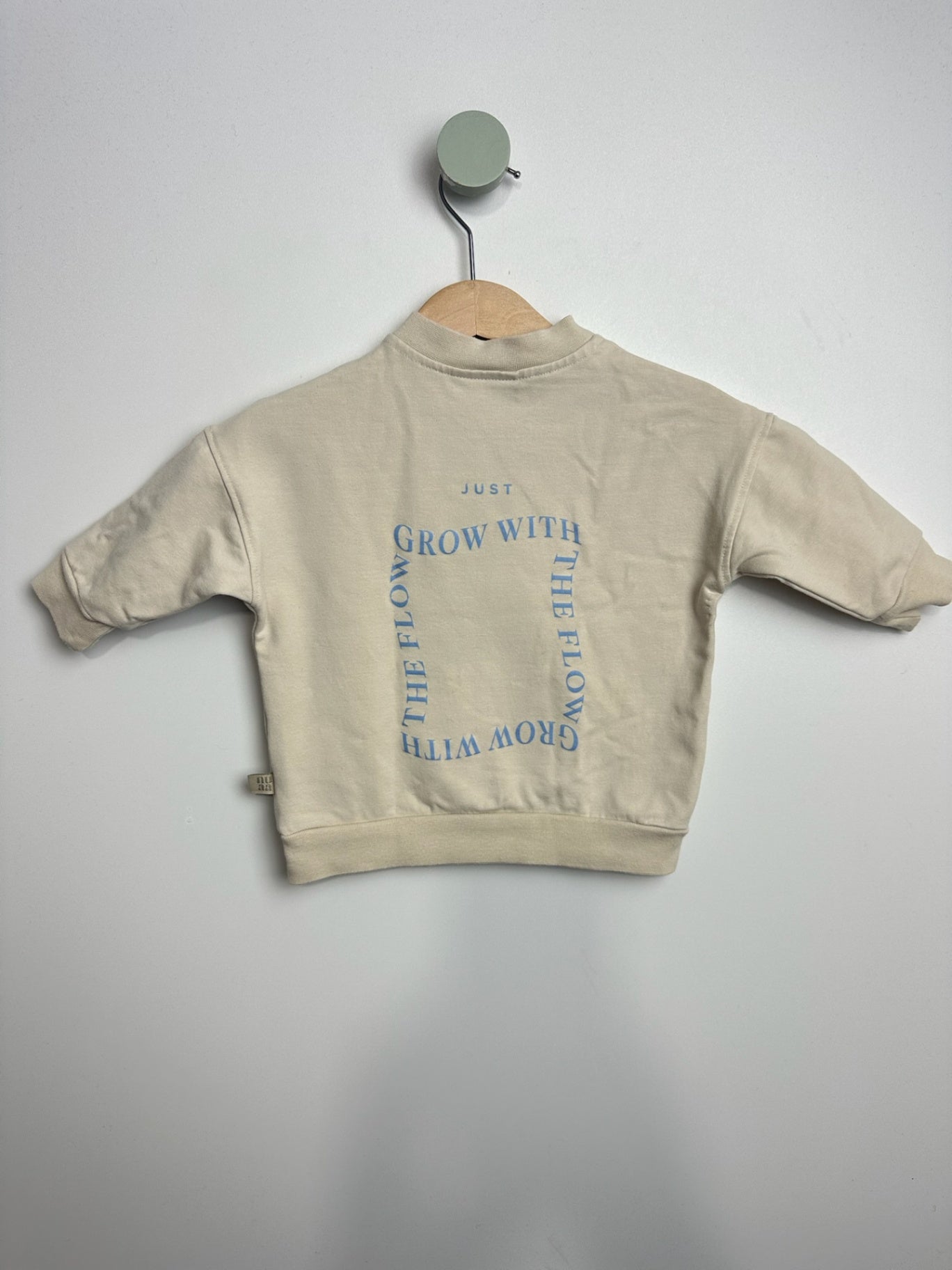 SWEATSHIRT • 68 • NUAA