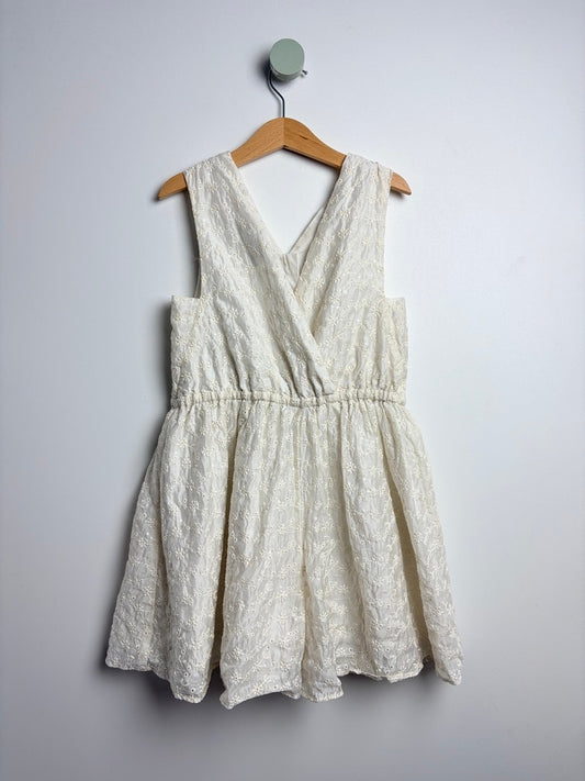KLEID BESTICKT • 134 • ZARA