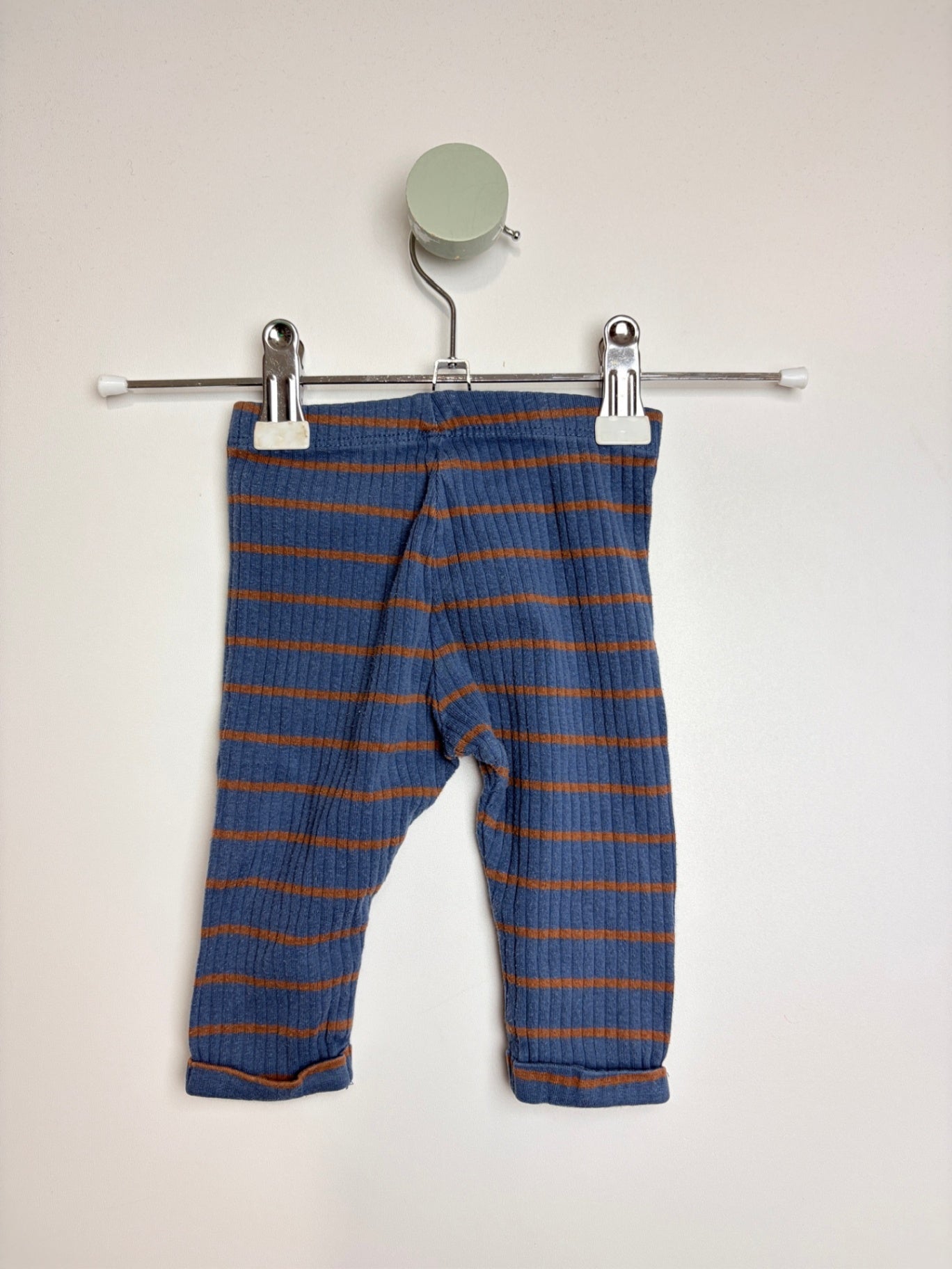 SET BODY & HOSE • 62 • NAME IT