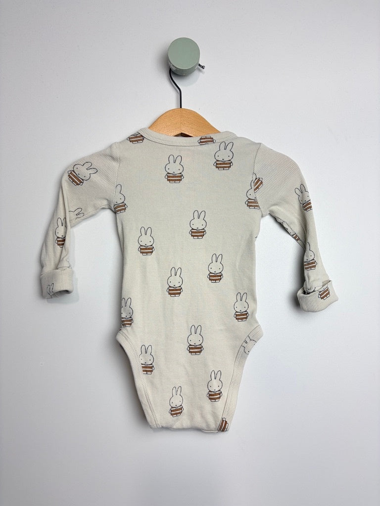MITWACHS WICKELBODY MIFFY • 68 • HEMA