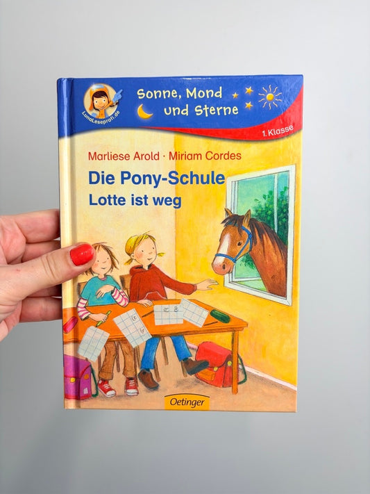BUCH • DIE POBY SCHULE - LOTTE IST WEG • OETINGER