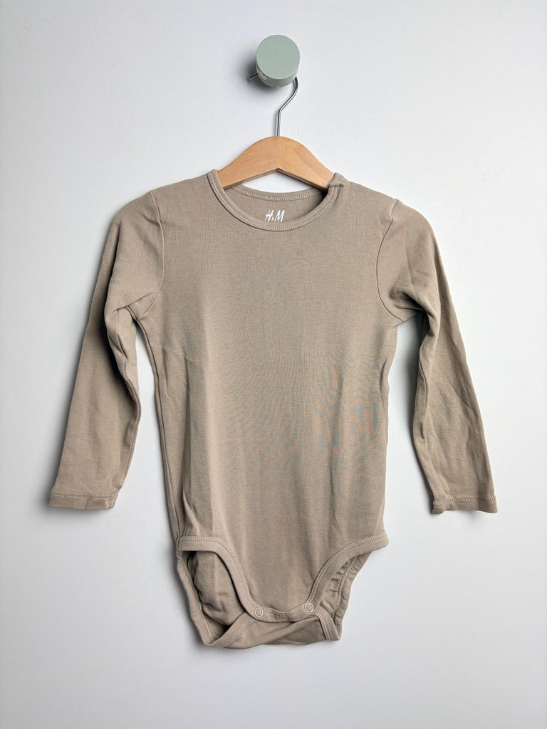 BODY • 98 • H&M