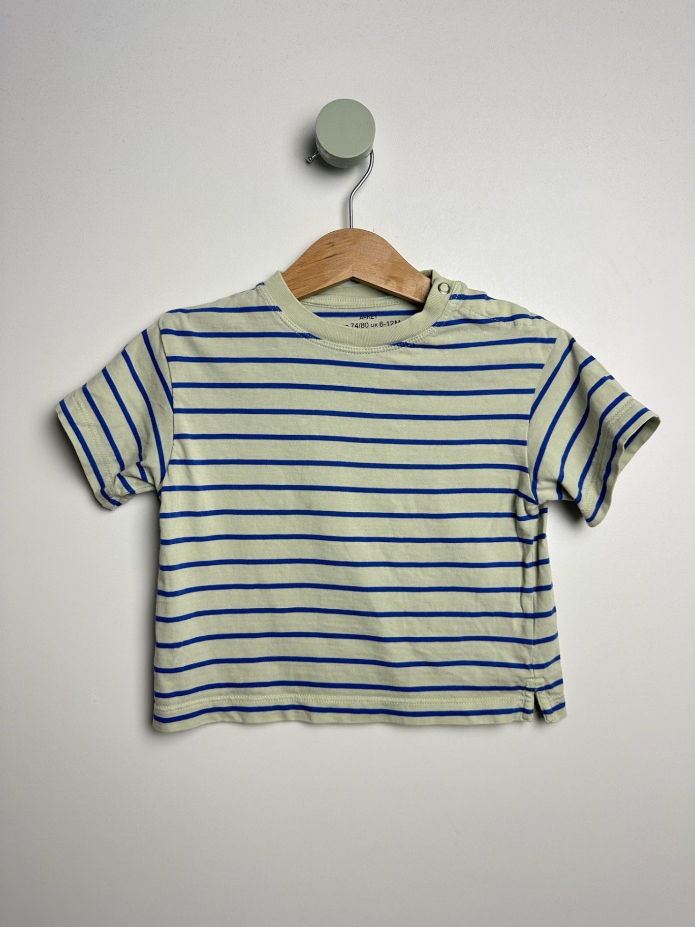 T-SHIRT • 74 • ARKET