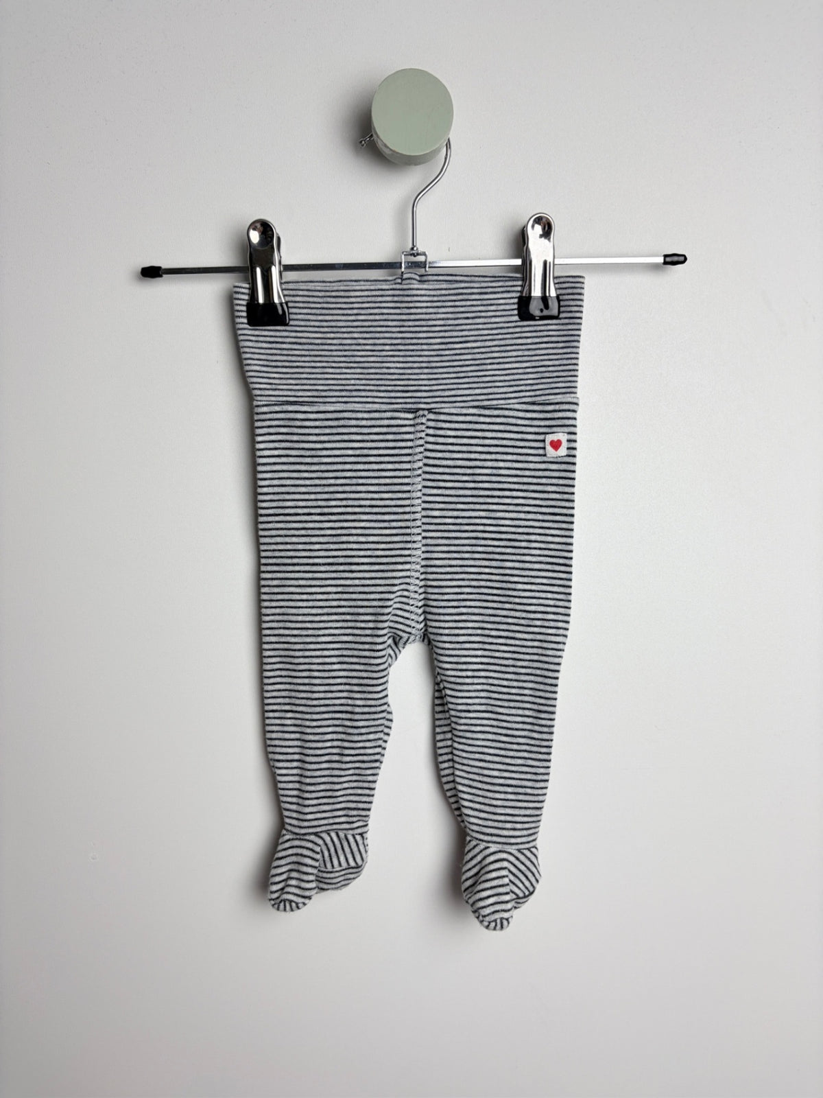 JERSEYHOSE MIT FÜßEN • 56 • H&M