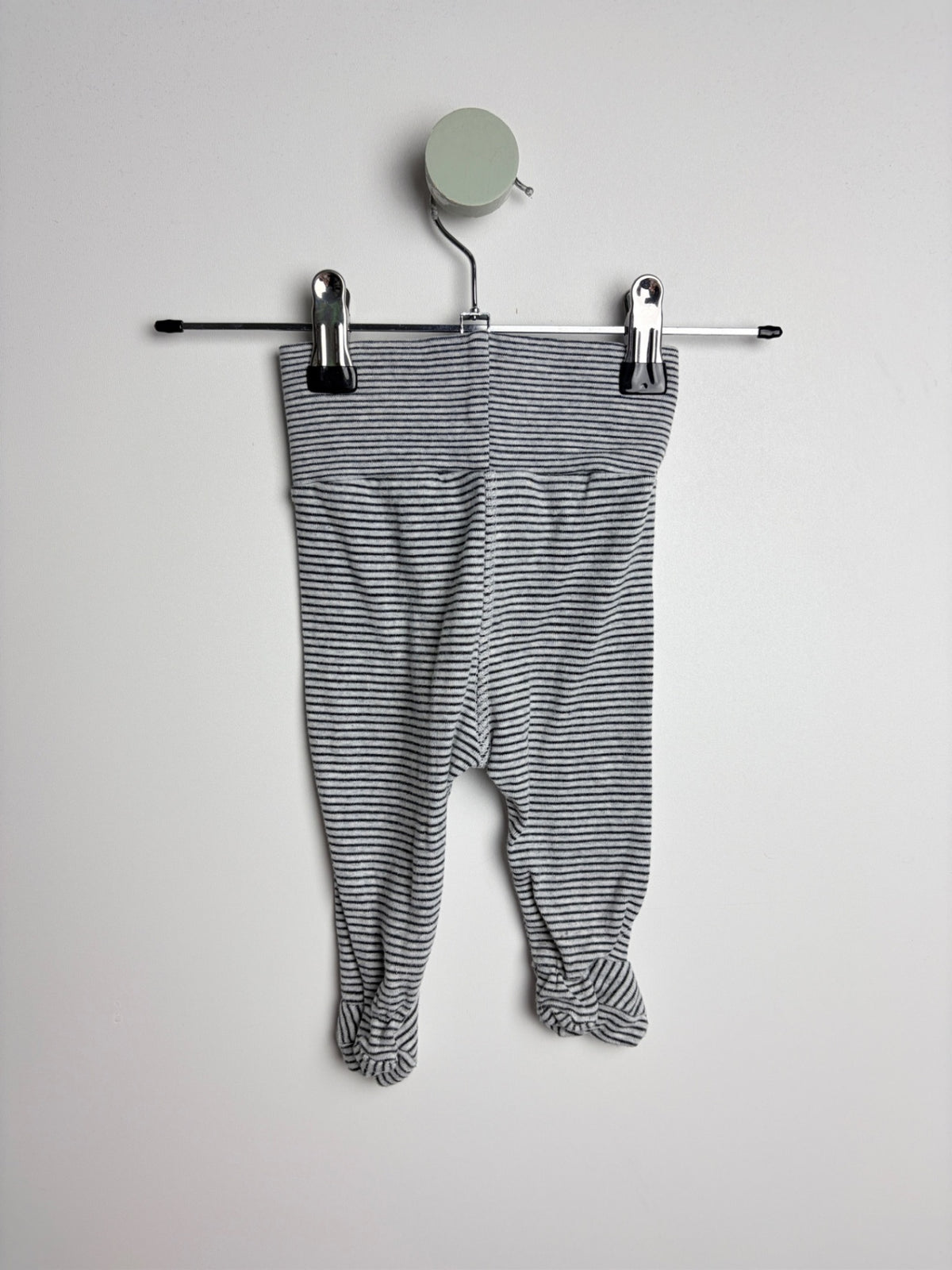 JERSEYHOSE MIT FÜßEN • 56 • H&M