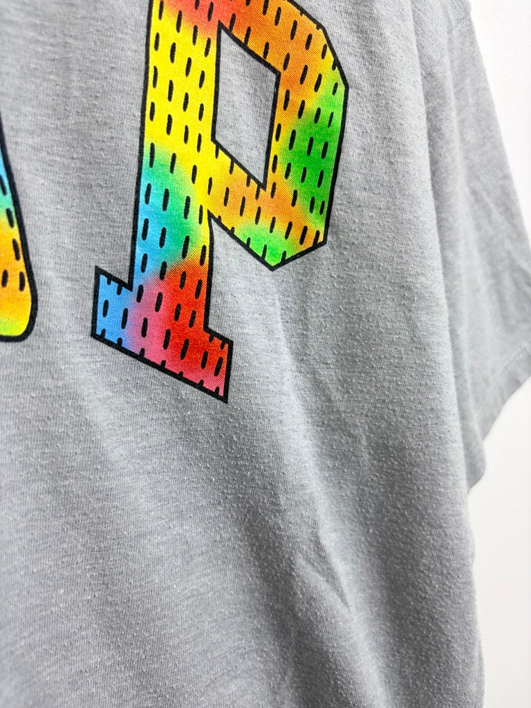 T-SHIRT • 134 • GAP