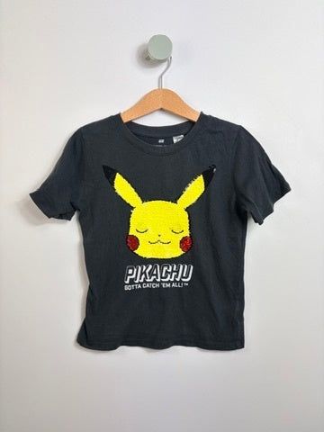 T-SHIRT WENDEPAILETTEN PIKACHU • 104 • H&M
