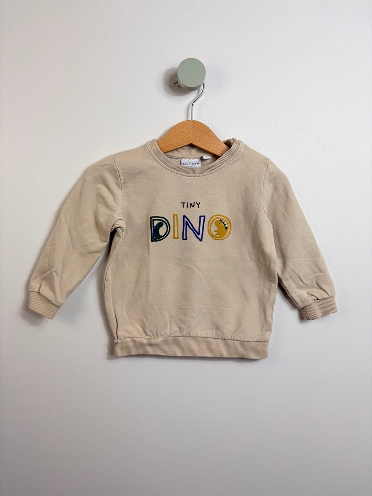 SWEATSHIRT DINO • 74 • NAME IT