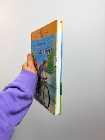 BUCH • TOTAL VERZAUBERT • ARS EDITION