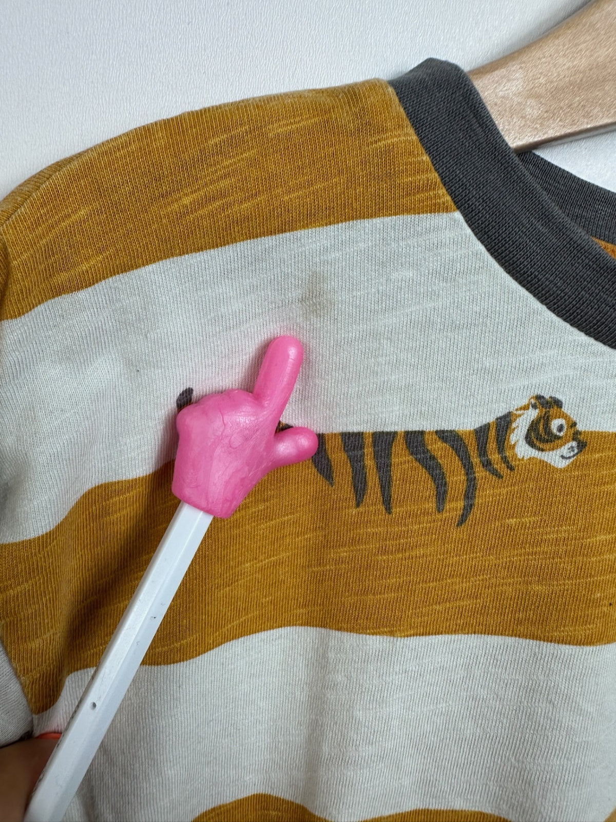 DÜNNES SWEATSHIRT TIGER • 86 • ALANA